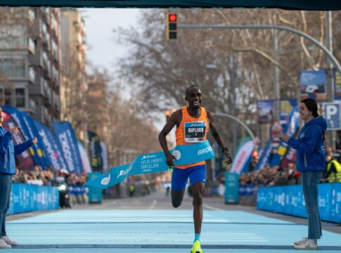 meia-maratona-metropoles:-saiba-qual-e-o-recorde-mundial-dos-21-km