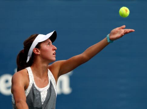 us-open:-luisa-stefani-e-timea-babos-avancam-as-oitavas-nas-duplas