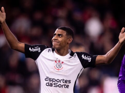 corinthians-renova-contrato-com-gui-negao-e-impoe-multa-milionaria