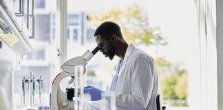 fuga-de-cerebros:-o-que-o-brasil-faz-para-evitar-saida-de-cientistas?