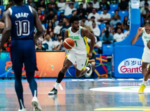 apos-vitoria,-brasileiros-“tomam”-redes-do-basquete-dos-eua-com-memes