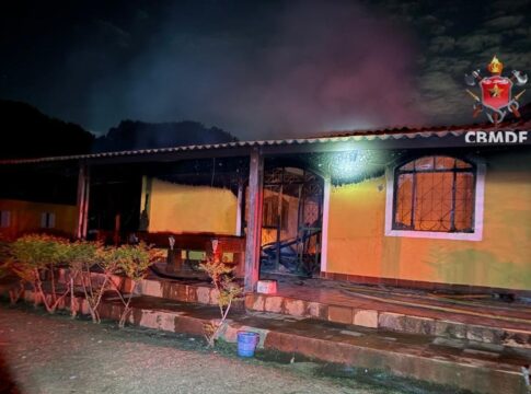 internos-ficaram-trancados-durante-incendio-em-clinica-clandestina