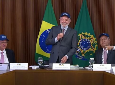 video:-governo-lula-lanca-novo-slogan-em-acao-em-defesa-da-soberania