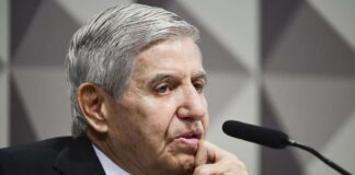 moraes-autoriza-defesa-de-heleno-a-usar-slides-em-julgamento-no-stf
