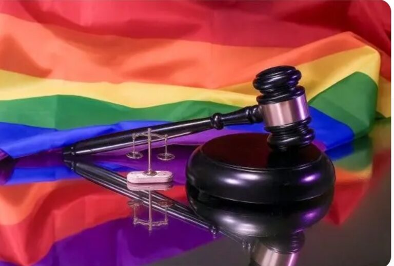 Mulher é condenada por ofensas homofóbicas contra vizinha em Cruzeiro do Sul