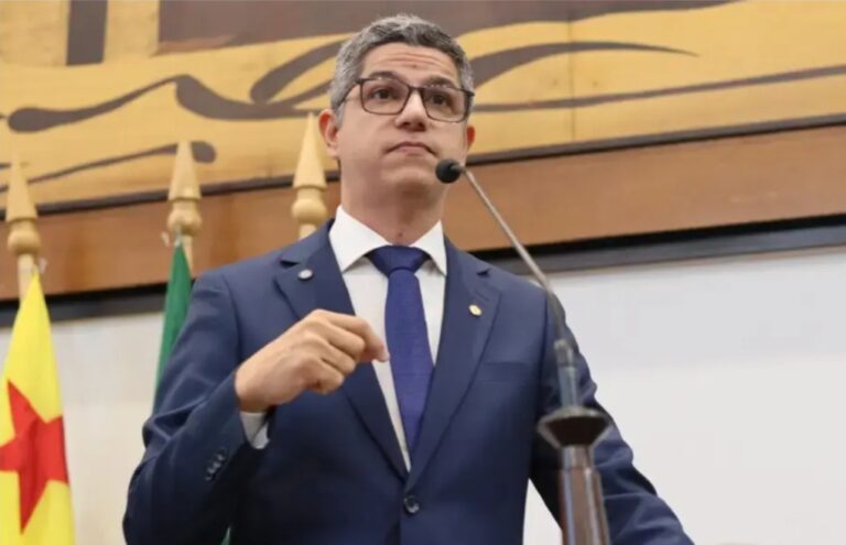 Deputado Calegário é condenado por plágio em concurso e pode ter direitos políticos suspensos