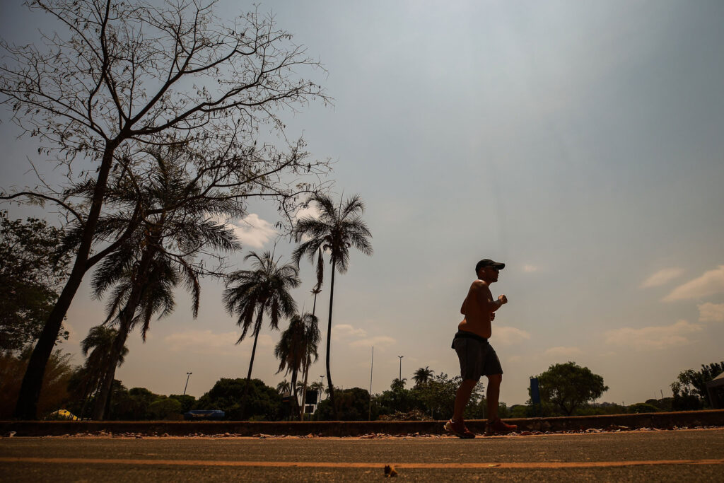 segunda-sera-de-calor-e-ar-seco-no-interior-do-pais.-veja-previsao