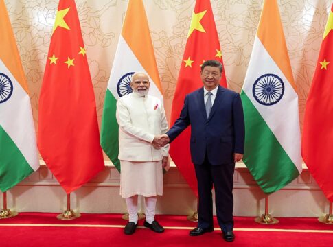 xi-jinping-defende-“governanca-global”-em-cupula-com-putin-e-modi