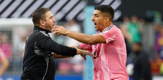 video:-suarez-cospe-em-auxiliar-tecnico-apos-derrota-do-inter-miami