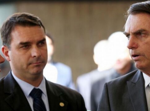 flavio-bolsonaro-pretende-acompanhar-julgamento-junto-ao-pai