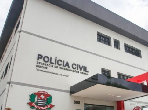 gravida-de-21-anos-e-homem-de-56-sao-baleados-dentro-de-carro-em-sp