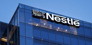 nestle-demite-ceo-flagrado-em-relacionamento-secreto-com-funcionaria