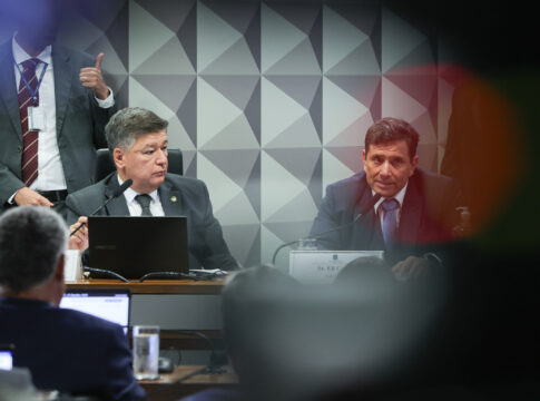 metropoles,-que-revelou-fraudes,-e-citado-em-reuniao-da-cpmi-do-inss