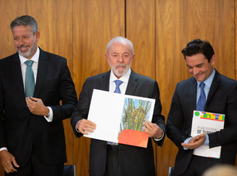lula-pressiona-ministros-do-centrao-e-entra-em-embate-com-uniao-brasil