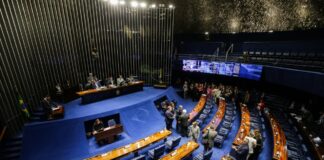sem-acordo,-mudancas-na-lei-da-ficha-limpa-voltam-a-pauta-do-senado