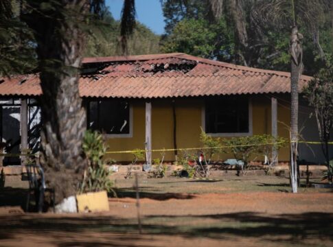 internos-trancados-e-trabalho-forcado.-veja-relatos-de-clinica-clandestina