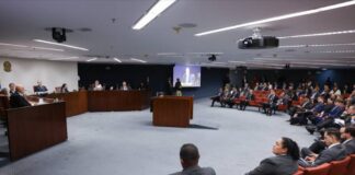 sem-bolsonaro,-direita-desiste-de-assistir-a-julgamento-in-loco-no-stf