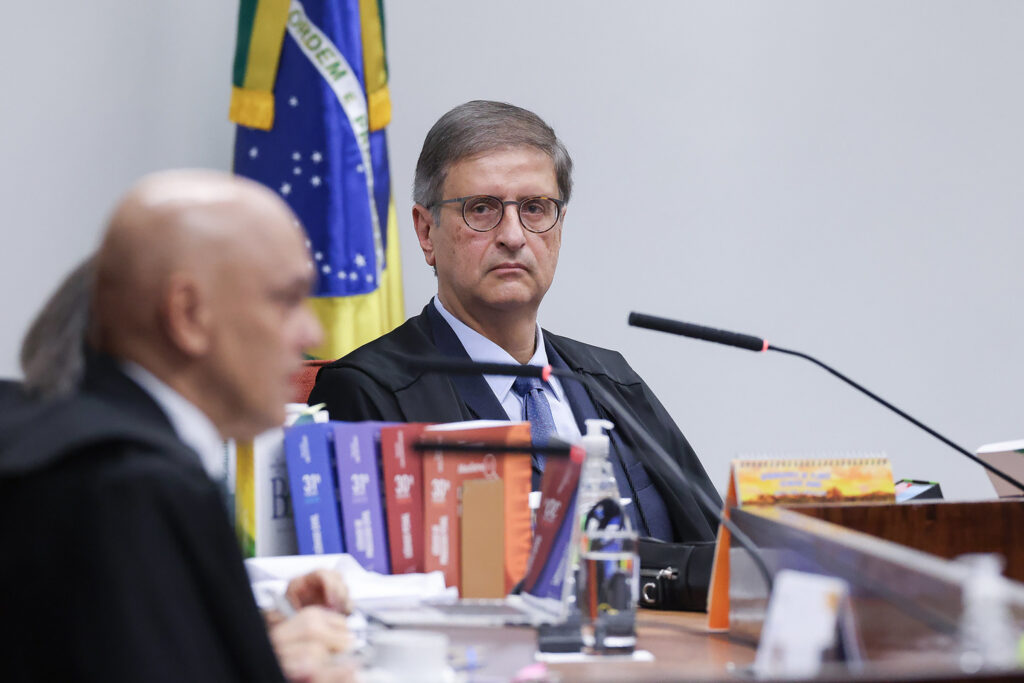 gonet-relembra-fala-de-bolsonaro:-“quero-dizer-aos-canalhas-que-nao-serei-preso”