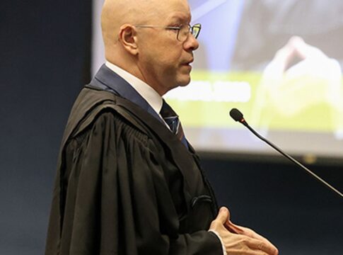 ex-comandante-nao-colocou-marinha-a-disposicao-do-golpe,-alega-defesa