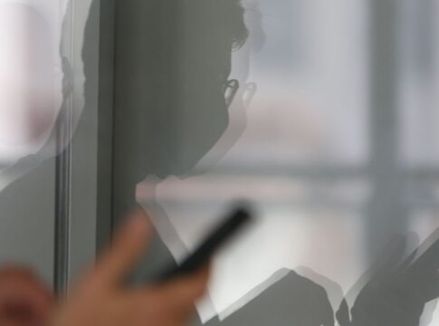 compradores-de-celular-com-restricao-criminal-sao-notificados-em-sp
