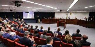 trama-golpista:-2o-dia-de-julgamento-no-stf-tem-defesa-de-bolsonaro