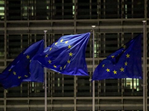 com-oposicao-da-franca,-ue-vai-propor-acordo-comercial-com-o-mercosul