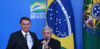 heleno-se-distanciou-de-bolsonaro-e-nao-sabia-de-golpe,-diz-advogado