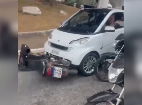 “ce-e-louco?”:-motorista-e-flagrado-arrastando-moto-com-o-carro-em-sp