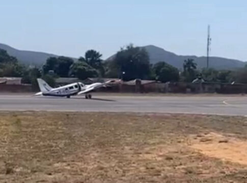 aviao-com-deputado-do-psdb-faz-pouso-de-emergencia-em-goias.-video