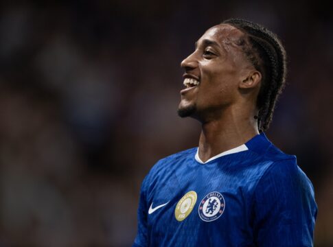 joao-pedro-e-eleito-melhor-jogador-do-mes-por-torcedores-do-chelsea