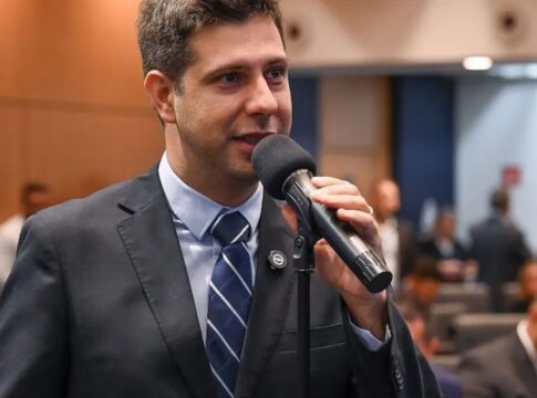 picciani-reassume-vaga-na-alerj-e-substitui-deputado-th-joias
