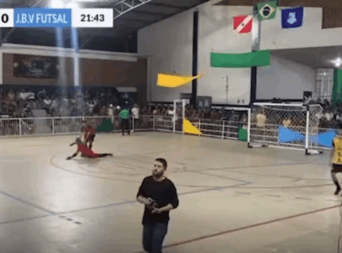 goleiro-de-futsal-morre-em-torneio-apos-defender-penalti;-entenda