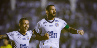 copa-do-nordeste:-bahia-goleia-confianca-e-abre-vantagem-na-final