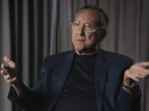 “existe-vida-inteligente-fora-da-globo”,-alfineta-galvao-bueno