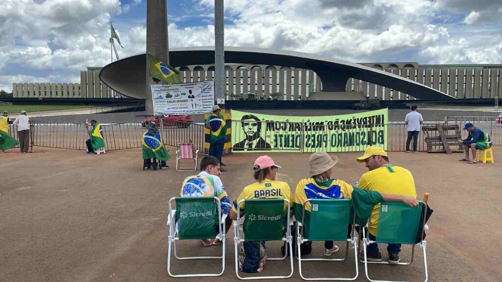 sem-acampamento:-exercito-vai-barrar-manifestacoes-no-qg-no-7-de-setembro