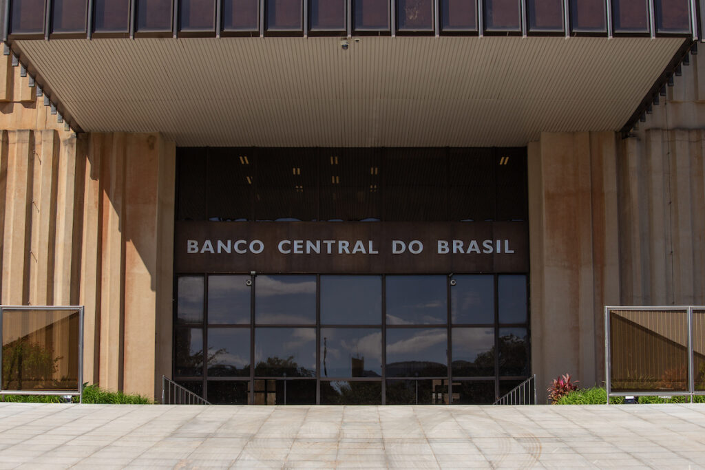 contra-crime-organizado,-bc-limita-pix-para-algumas-instituicoes