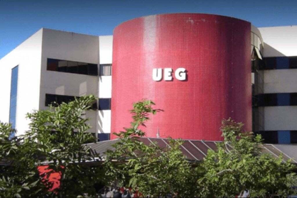 ueg-oferece-mais-de-4-mil-vagas-para-o-vestibular-de-2026
