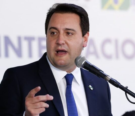 ratinho-junior-debate-aumento-de-exportacoes-para-o-paraguai