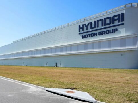 eua:-governo-prende-475-imigrantes-apos-operacao-em-fabrica-da-hyundai