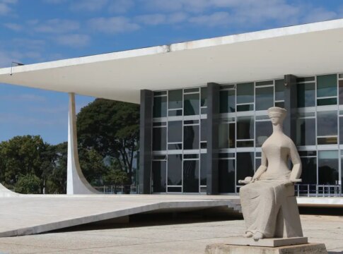 moraes-pede-sessao-extra-para-julgamento-de-bolsonaro-no-stf