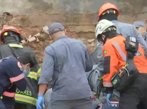desmoronamento-de-obra-em-sp-deixa-vitima-e-bombeiros-sao-acionados