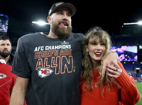 taylor-swift-chega-ao-brasil-para-acompanhar-partida-do-noivo