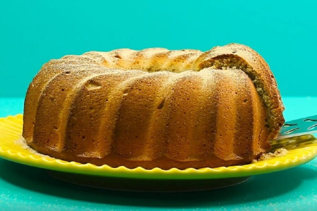 bolo-de-maca,-banana-e-aveia-no-liquidificador:-faca-ja-em-4-passos-simples