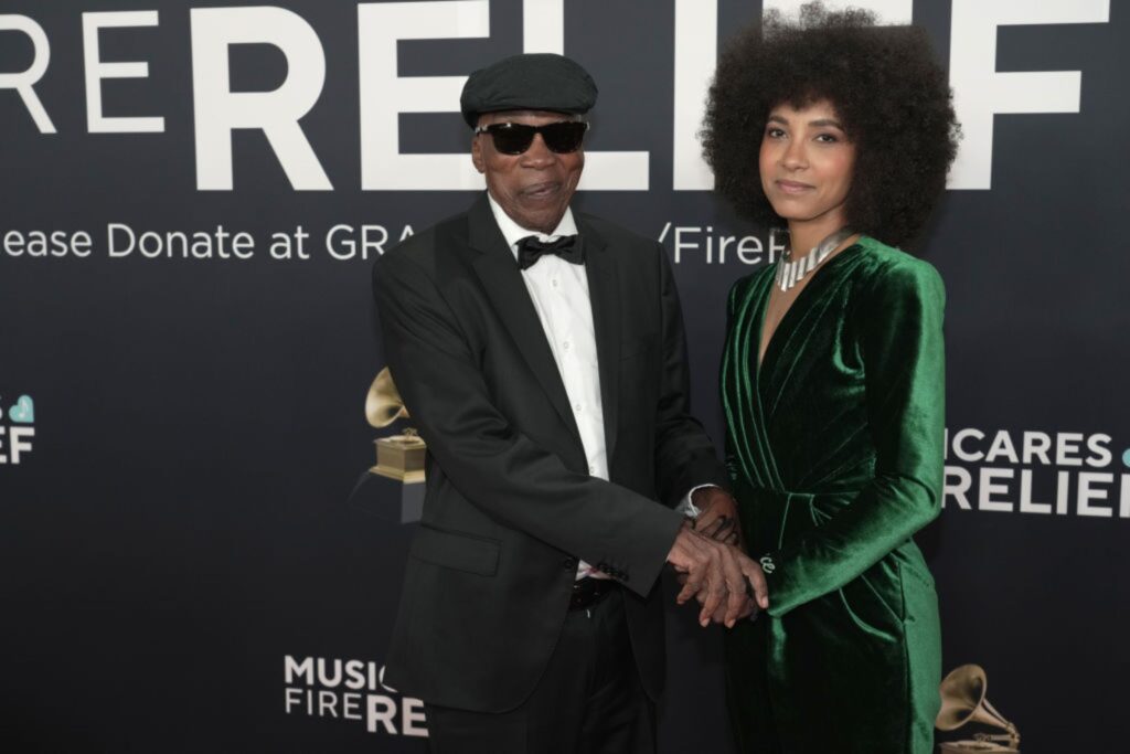 do-jazz-a-mpb:-a-relacao-de-esperanza-spalding-com-a-musica-brasileira