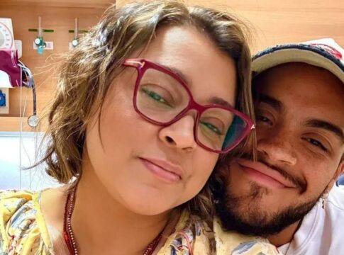 francisco-gil-homenageia-preta-gil-em-1o-show-apos-morte-da-mae