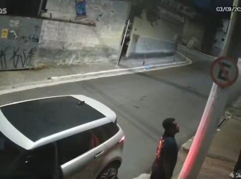 ex-santos-e-sao-paulo-chuta-portao-de-casa-da-namorada:-“te-mato”