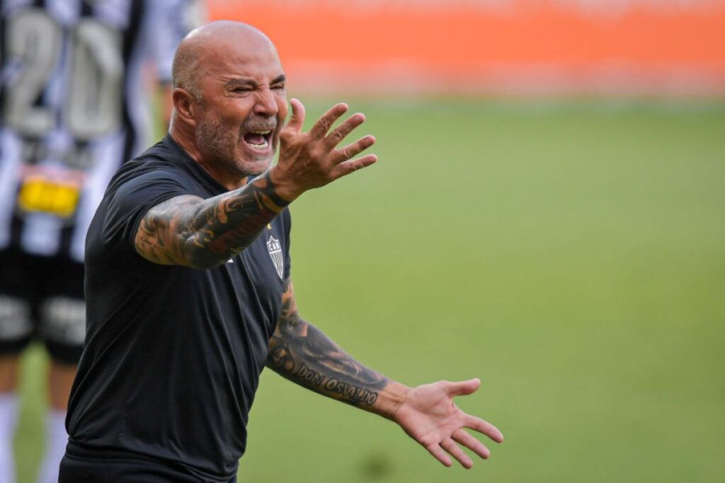 sampaoli-fala-sobre-mudanca-de-atitude-em-apresentacao-no-atletico-mg