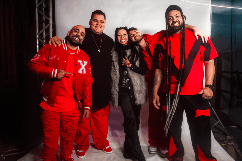 menos-e-mais:-conheca-a-figurinista-do-grupo,-drielly-martins