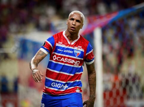 ele-esta-de-volta!-deyverson-e-reintegrado-ao-fortaleza-por-palermo