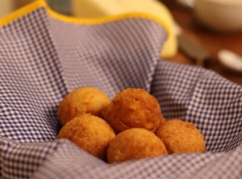 fit!-chef-ensina-receita-de-bolinho-de-chuva-sem-gluten-e-sem-acucar